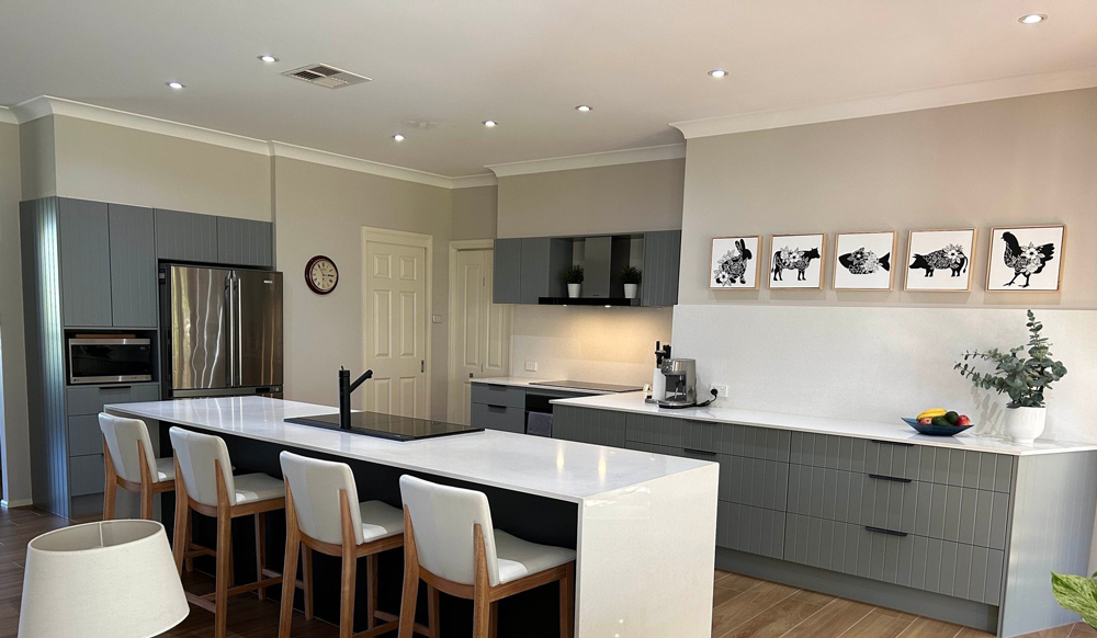 Newcastle Kitchen With Benchtops